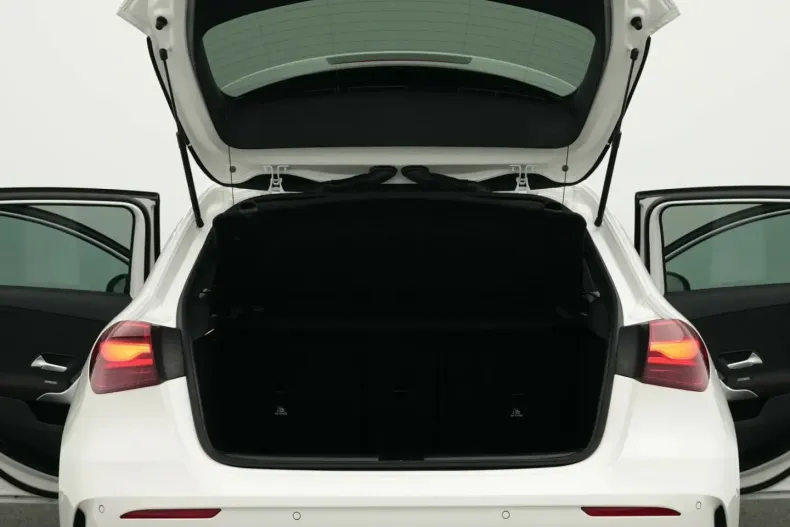 Mercedes-Benz A 200 din 2025 cu 9.204 km - oferta MER174271 - foto 17