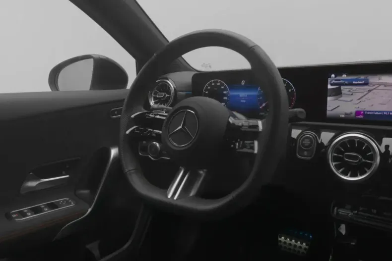 Mercedes-Benz A 200 din 2025 cu 9.204 km - oferta MER174271 - foto 19