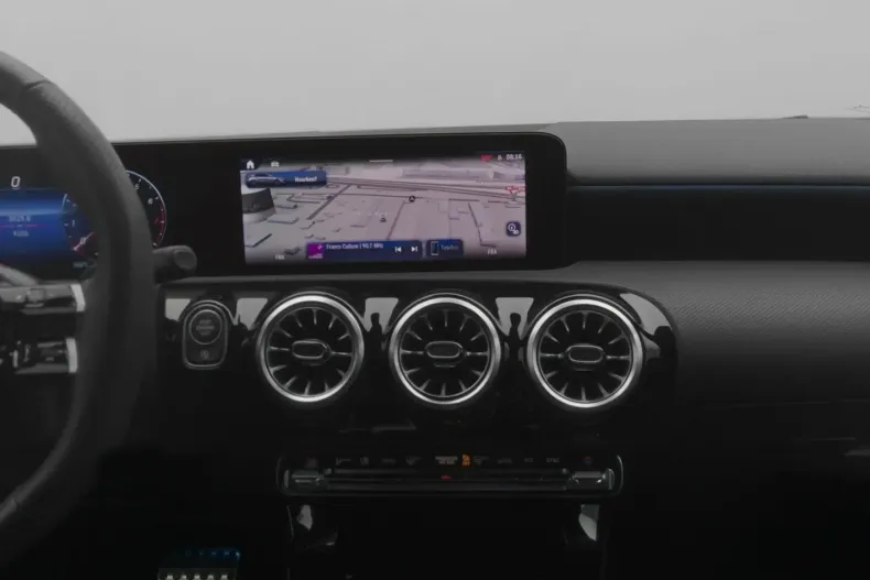 Mercedes-Benz A 200 din 2025 cu 9.204 km - oferta MER174271 - foto 20