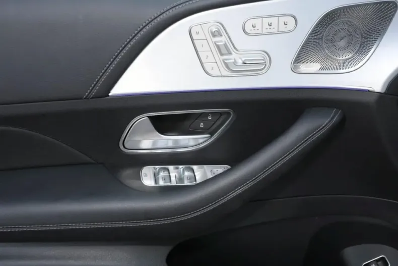 Mercedes-Benz GLE 350 din 2025 cu 7.300 km - oferta MER174273 - foto 23