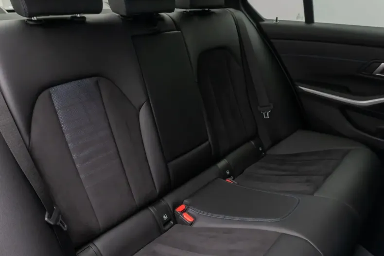 BMW 320 din 2024 cu 25.550 km - oferta BMW174275 - foto 28