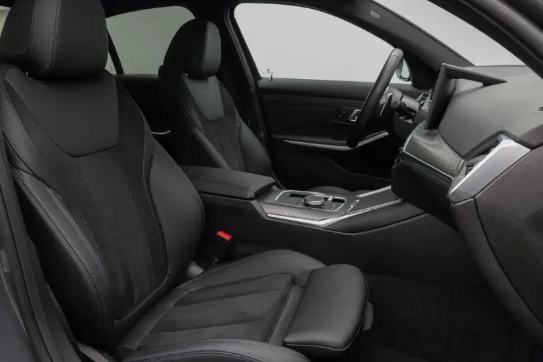 BMW 320 din 2024 cu 25.550 km - oferta BMW174275 - foto 35