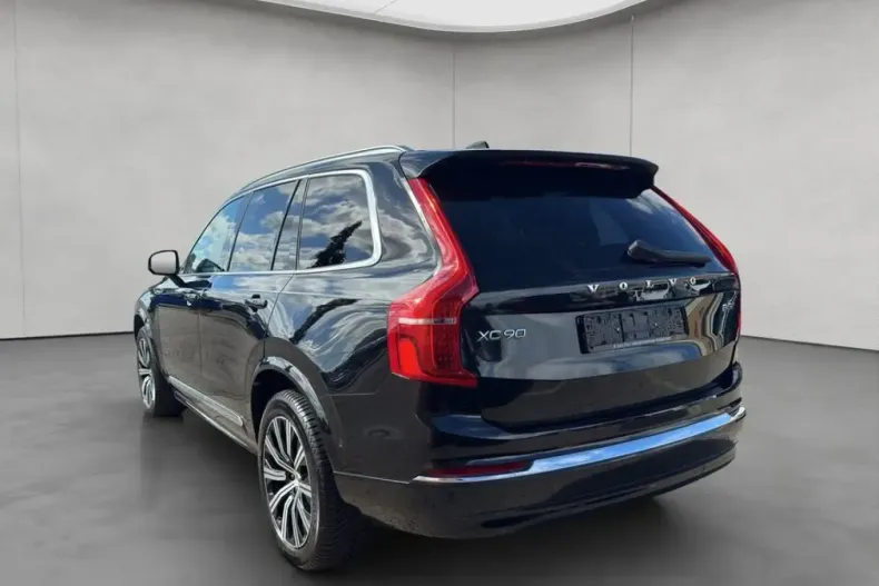 Volvo XC90 din 2024 cu 16.437 km - oferta VOL174278 - foto 3