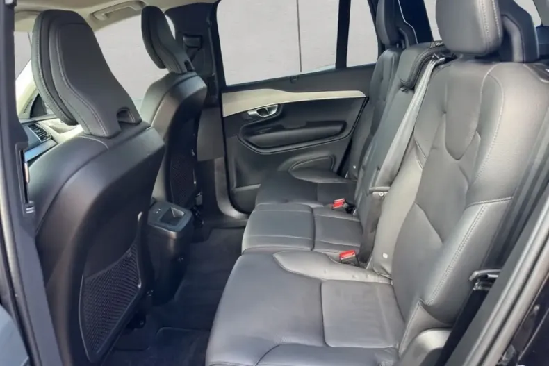 Volvo XC90 din 2024 cu 16.437 km - oferta VOL174278 - foto 12