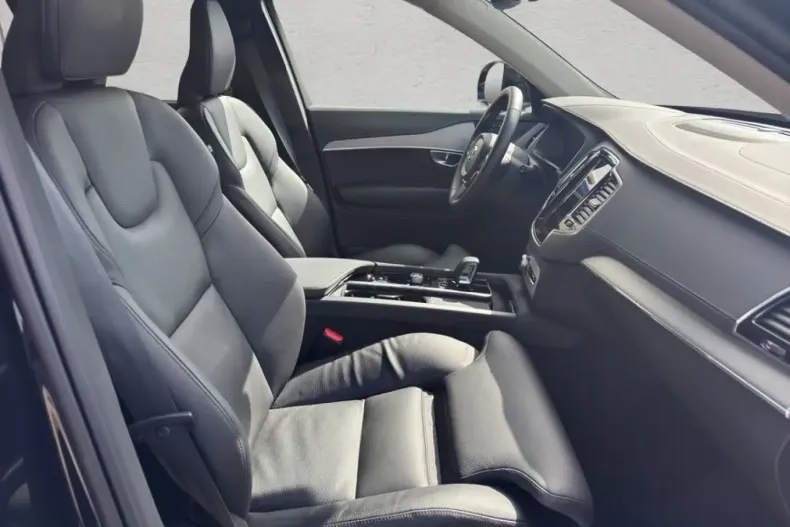 Volvo XC90 din 2024 cu 16.437 km - oferta VOL174278 - foto 13