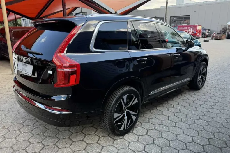Volvo XC90 din 2025 cu 15.327 km - oferta VOL174279 - foto 4