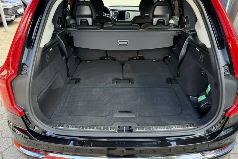 Volvo XC90 din 2025 cu 15.327 km - oferta VOL174279 - foto 8