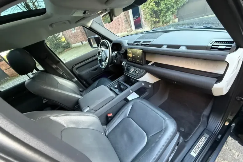 Land Rover Defender din 2022 cu 62.000 km - oferta LAN174282 - foto 5