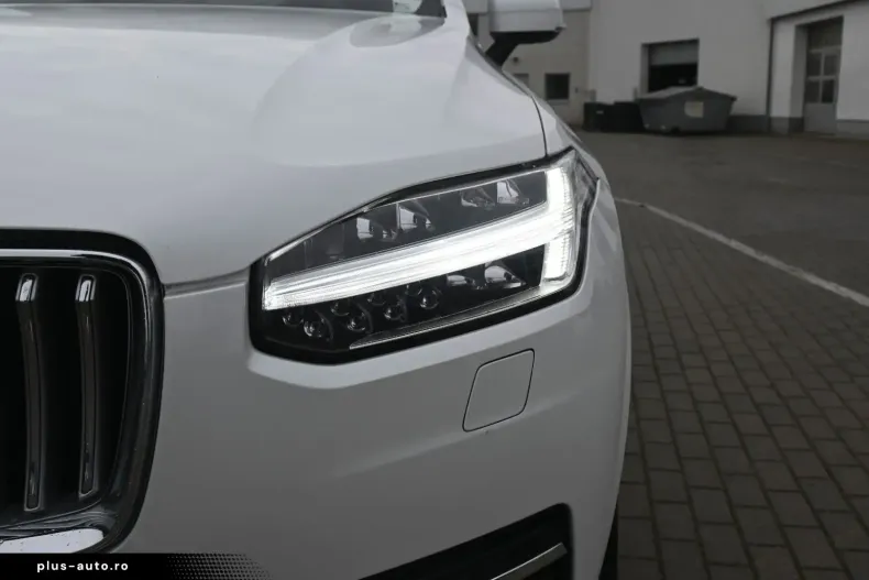 Volvo XC90 din 2023 cu 38.170 km - oferta VOL174283 - foto 9