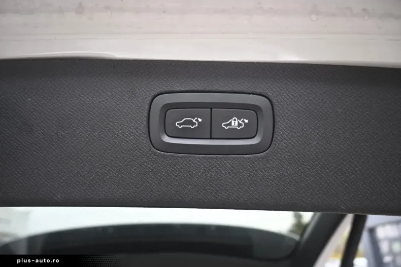 Volvo XC90 din 2023 cu 38.170 km - oferta VOL174283 - foto 19