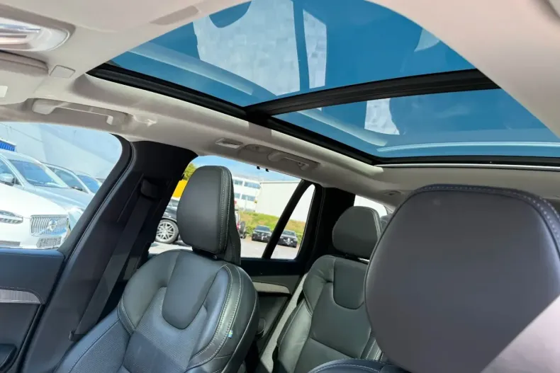 Volvo XC90 din 2023 cu 50.600 km - oferta VOL174284 - foto 12