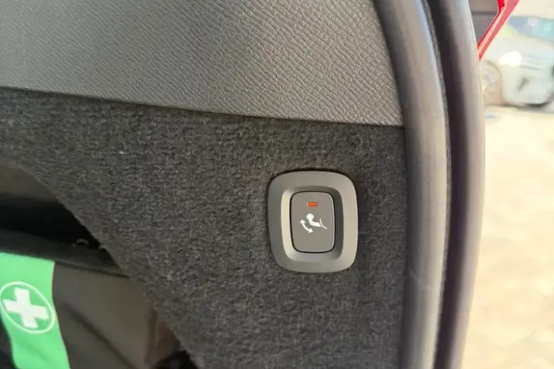 Volvo XC90 din 2023 cu 50.600 km - oferta VOL174284 - foto 16