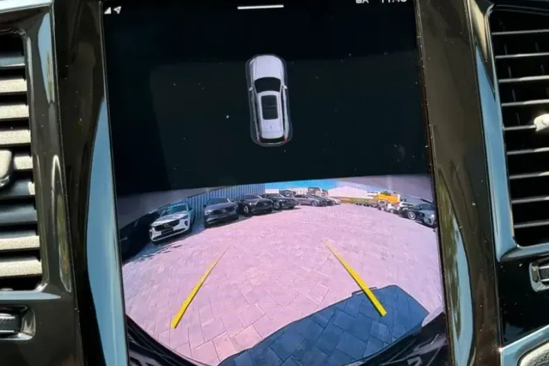 Volvo XC90 din 2023 cu 50.600 km - oferta VOL174284 - foto 19