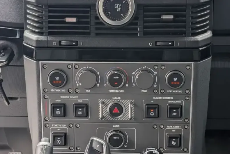 INEOS Grenadier din 2023 cu 16.200 km - oferta INE174289 - foto 16