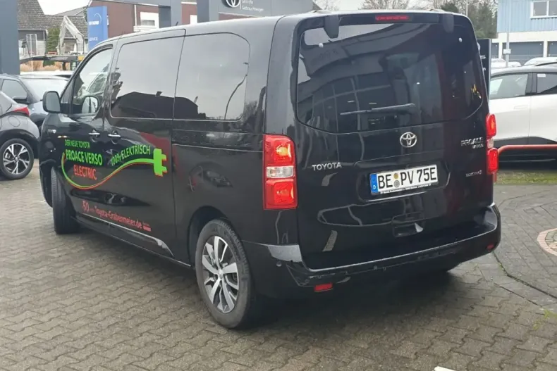 Toyota Proace (Verso) din 2022 cu 6.900 km - oferta TOY174291 - foto 3