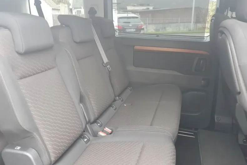 Toyota Proace (Verso) din 2022 cu 6.900 km - oferta TOY174291 - foto 11