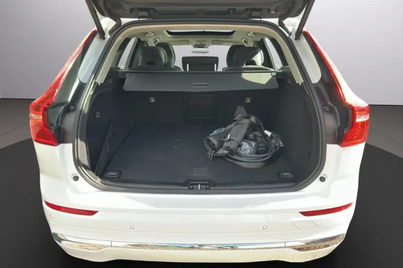 Volvo XC60 din 2024 cu 46.276 km - oferta VOL174292 - foto 16