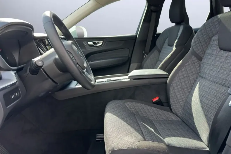 Volvo XC60 din 2024 cu 46.276 km - oferta VOL174292 - foto 19