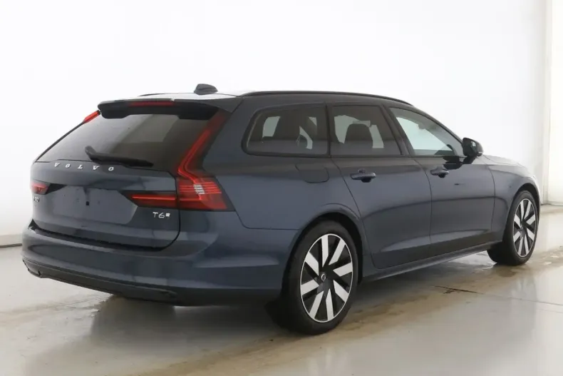 Volvo V90 din 2025 cu 26.963 km - oferta VOL174294 - foto 2