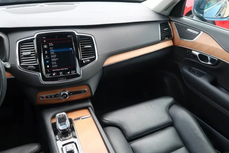 Volvo XC90 din 2022 cu 52.769 km - oferta VOL174296 - foto 8