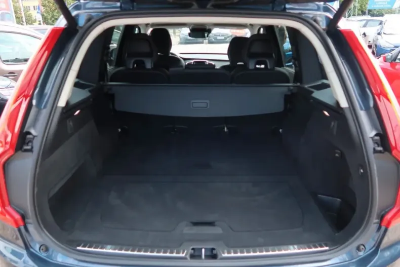 Volvo XC90 din 2022 cu 52.769 km - oferta VOL174296 - foto 14