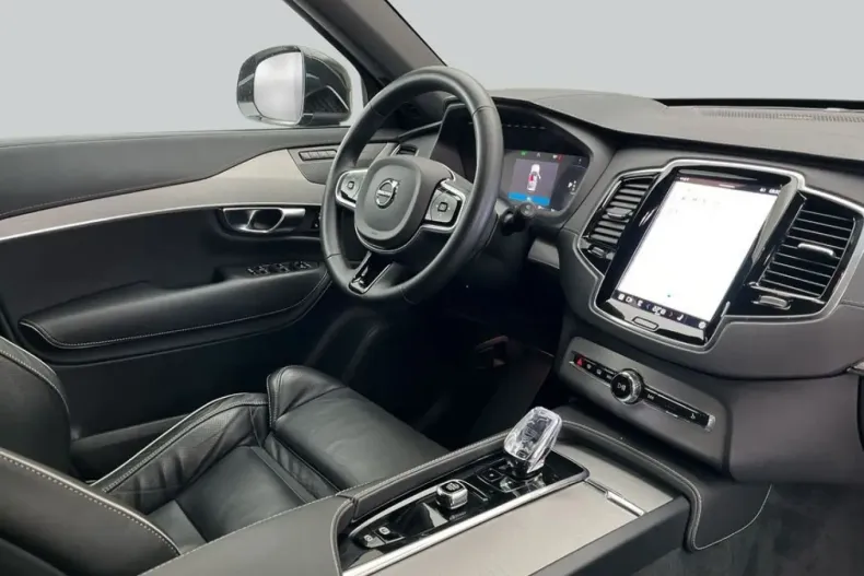 Volvo XC90 din 2022 cu 44.005 km - oferta VOL174301 - foto 16