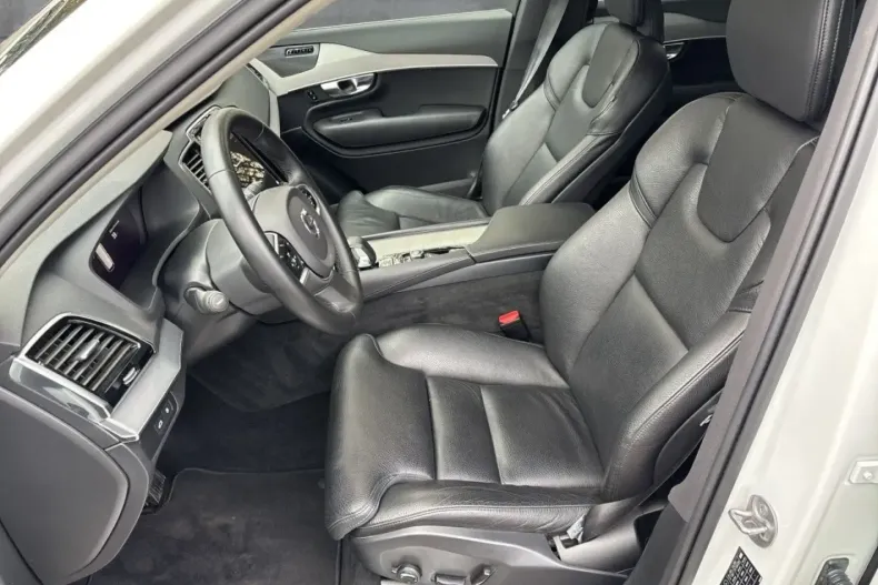 Volvo XC90 din 2022 cu 39.205 km - oferta VOL174302 - foto 9