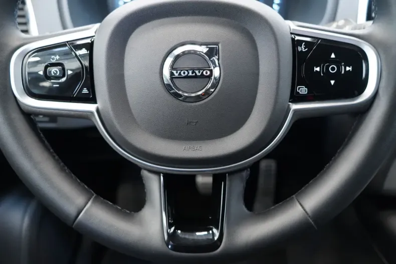 Volvo XC90 din 2022 cu 41.249 km - oferta VOL174306 - foto 9