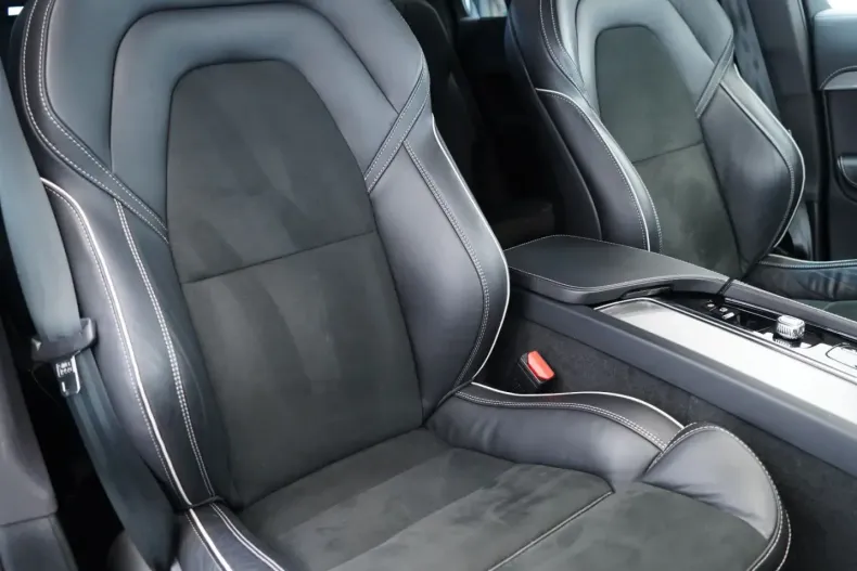 Volvo XC90 din 2022 cu 41.249 km - oferta VOL174306 - foto 14