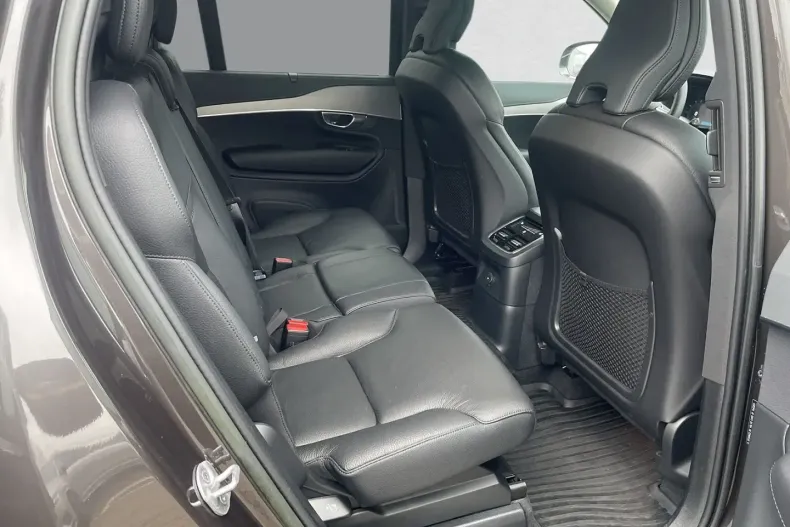 Volvo XC90 din 2022 cu 54.600 km - oferta VOL174307 - foto 5
