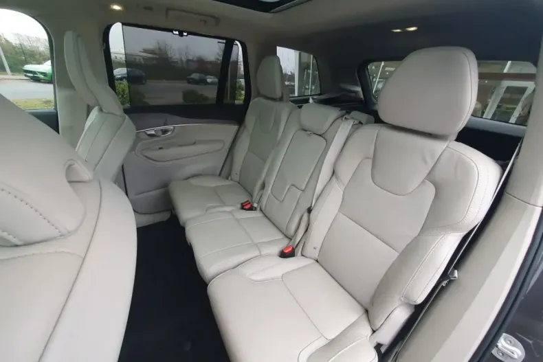 Volvo XC90 din 2022 cu 58.888 km - oferta VOL174308 - foto 12