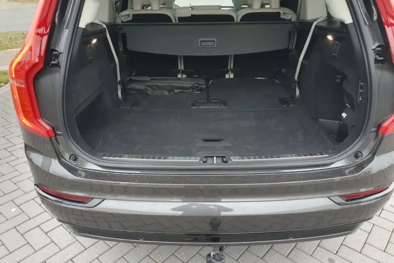 Volvo XC90 din 2022 cu 58.888 km - oferta VOL174308 - foto 14