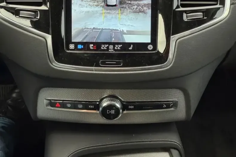 Volvo XC90 din 2022 cu 35.238 km - oferta VOL174309 - foto 10