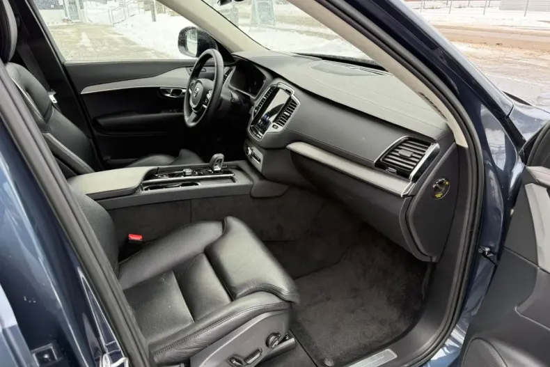 Volvo XC90 din 2022 cu 35.238 km - oferta VOL174309 - foto 12