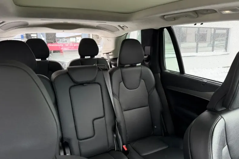 Volvo XC90 din 2022 cu 35.238 km - oferta VOL174309 - foto 13