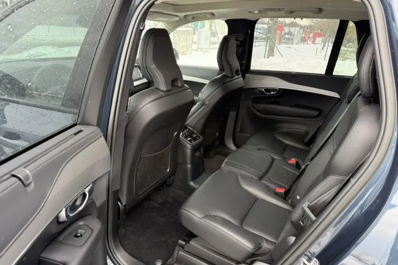 Volvo XC90 din 2022 cu 35.238 km - oferta VOL174309 - foto 15