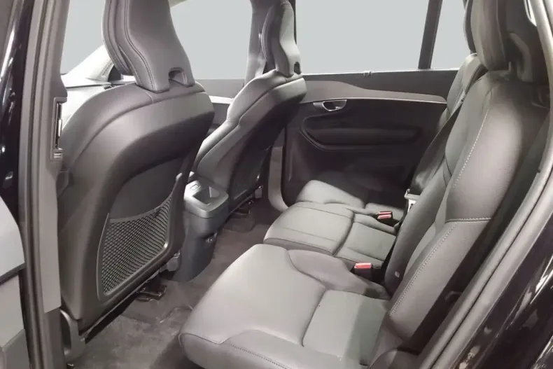 Volvo XC90 din 2024 cu 18.208 km - oferta VOL174310 - foto 10