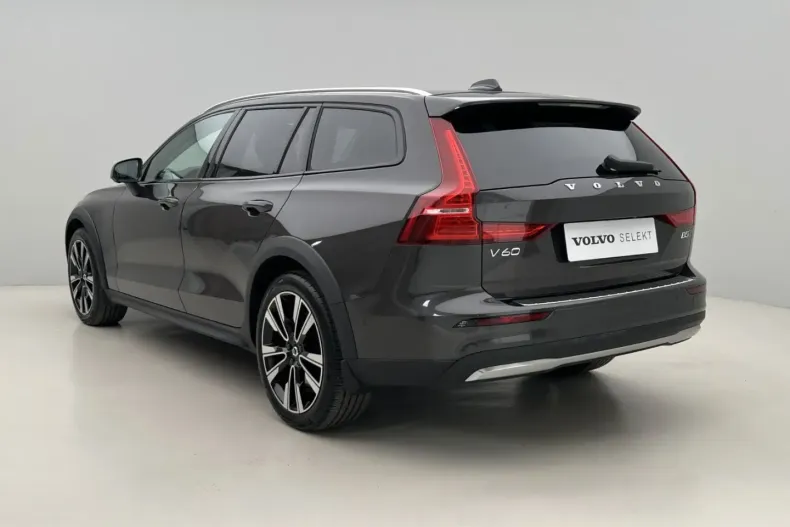 Volvo V60 din 2024 cu 37.511 km - oferta VOL174315 - foto 4