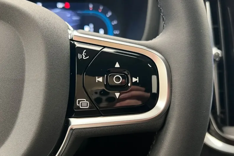 Volvo V60 din 2024 cu 37.511 km - oferta VOL174315 - foto 17