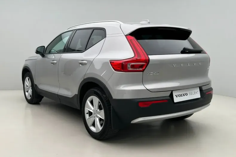 Volvo XC40 din 2023 cu 29.941 km - oferta VOL174316 - foto 2