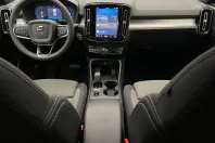 Volvo XC40 din 2023 cu 29.941 km - oferta VOL174316 - foto 5