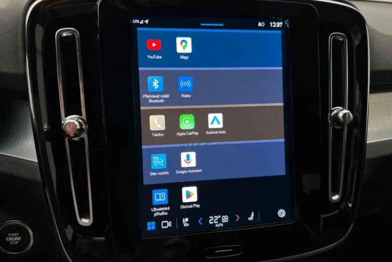 Volvo XC40 din 2023 cu 29.941 km - oferta VOL174316 - foto 20