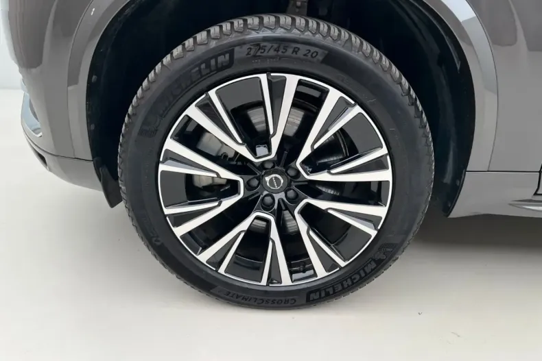 Volvo XC90 din 2022 cu 12.094 km - oferta VOL174317 - foto 3