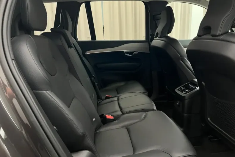 Volvo XC90 din 2022 cu 12.094 km - oferta VOL174317 - foto 9