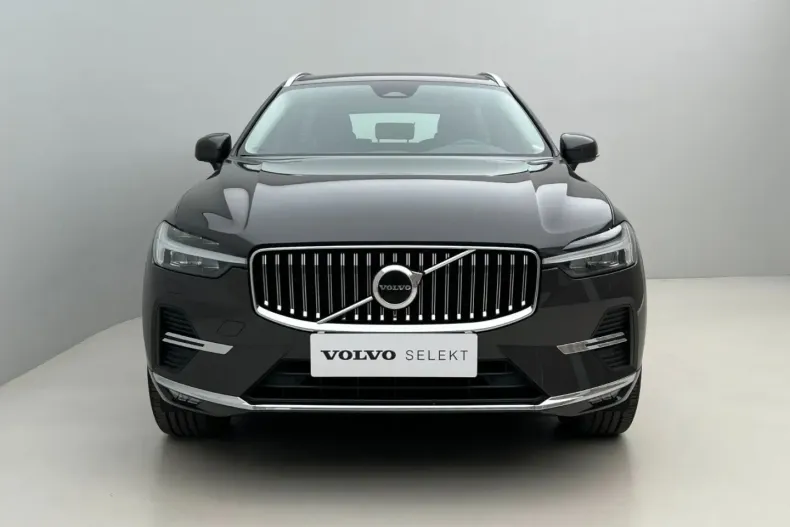 Volvo XC60 din 2022 cu 46.980 km - oferta VOL174318 - foto 4