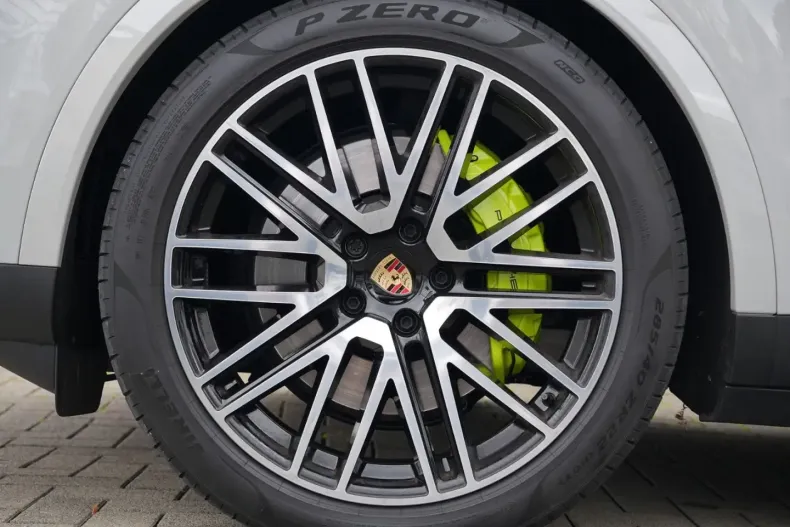 Porsche Cayenne din 2024 cu 19.000 km - oferta POR174329 - foto 16