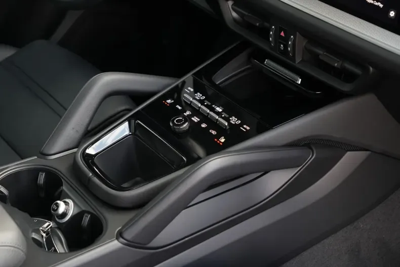 Porsche Cayenne din 2024 cu 19.000 km - oferta POR174329 - foto 27