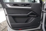 Porsche Cayenne din 2024 cu 19.000 km - oferta POR174329 - foto 35