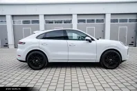 Porsche Cayenne din 2026 cu 25 km - oferta POR174330 - foto 8