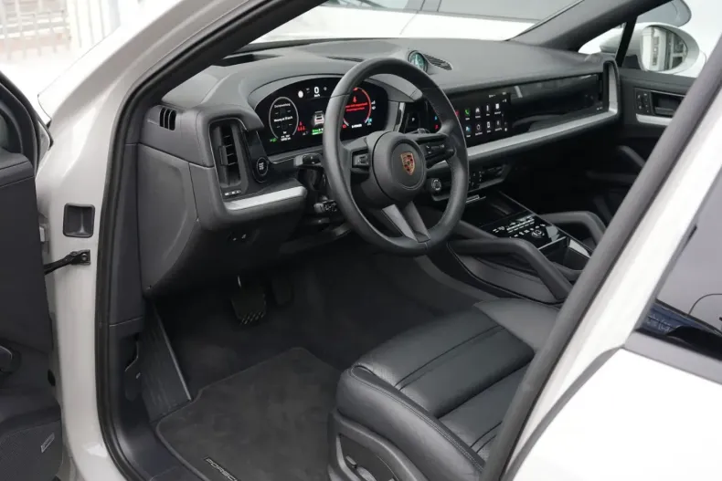 Porsche Cayenne din 2024 cu 16.000 km - oferta POR174331 - foto 19